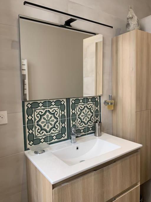 Cosy Joliette, Central, Climatise, 2 Chambres, Wifi, Garage Marseilles Buitenkant foto